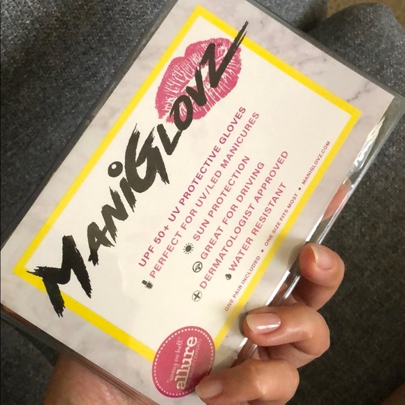 Brand new ManiGloves UV protection - Picture 3 of 3